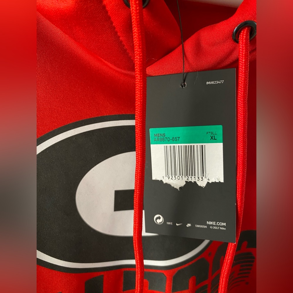 Nike University of Georgia Therma-Fit OnField Hoodie - Picture 4 of 7